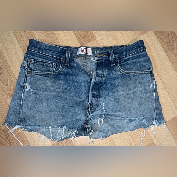 Vintage Levi 501 Denim Shorts - Picture 2 of 5